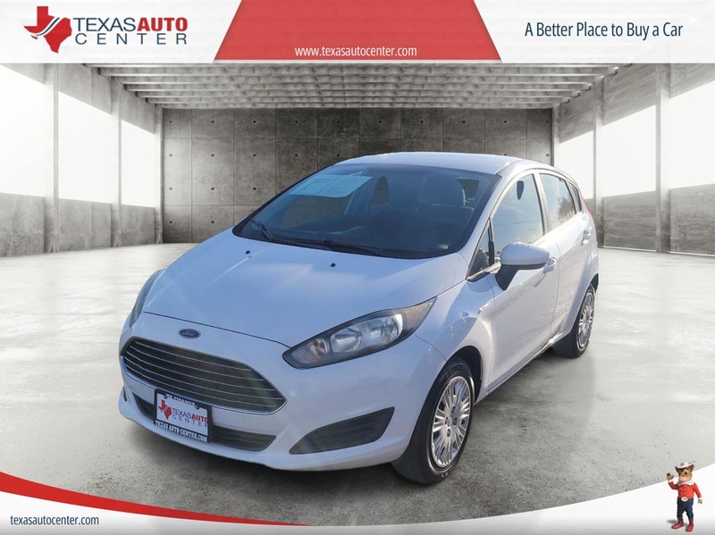 Ford Fiesta Hatchback Vehicle Full-screen Gallery Image 02