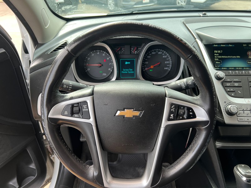 Chevrolet Equinox Vehicle Full-screen Gallery Image 13