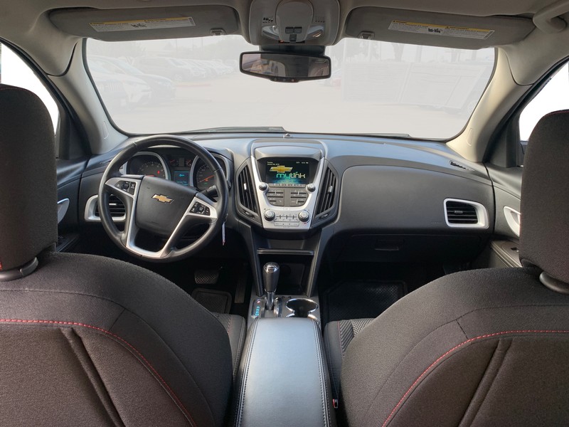Chevrolet Equinox Vehicle Full-screen Gallery Image 11