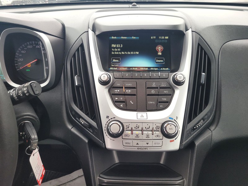 Chevrolet Equinox Vehicle Full-screen Gallery Image 12