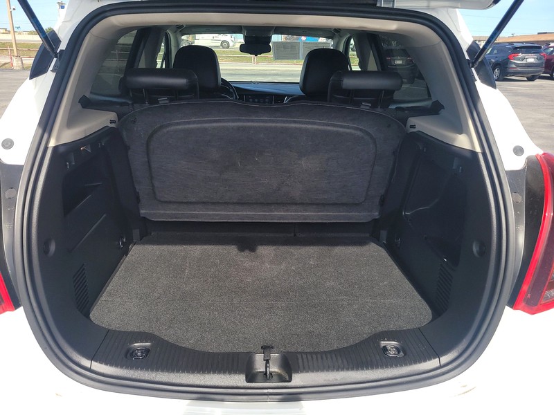 Buick Encore Vehicle Full-screen Gallery Image 11