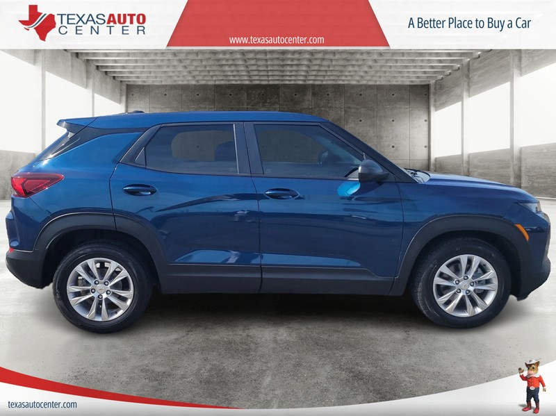 Chevrolet Trailblazer Vehicle Full-screen Gallery Image 04