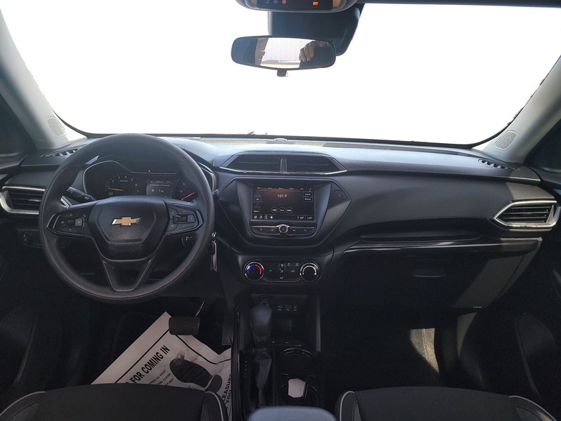 Chevrolet Trailblazer Vehicle Full-screen Gallery Image 16