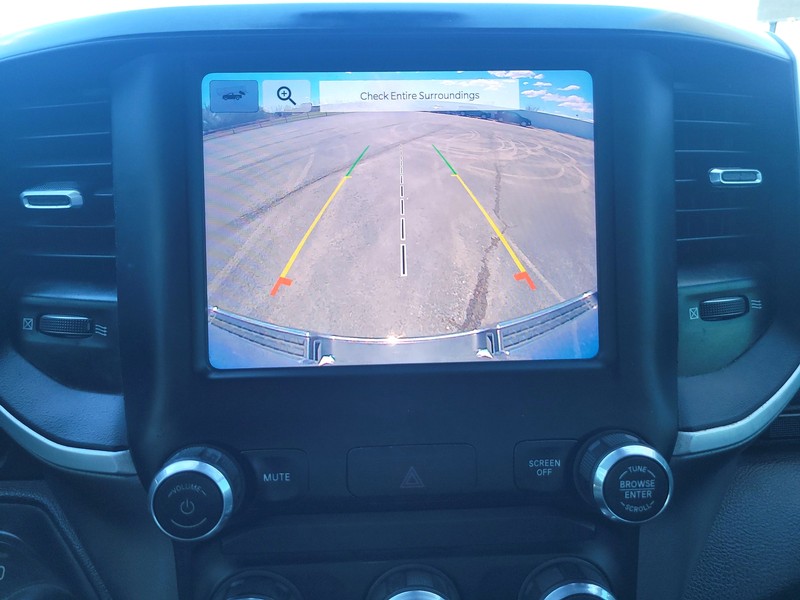 Ram 1500 Vehicle Full-screen Gallery Image 16