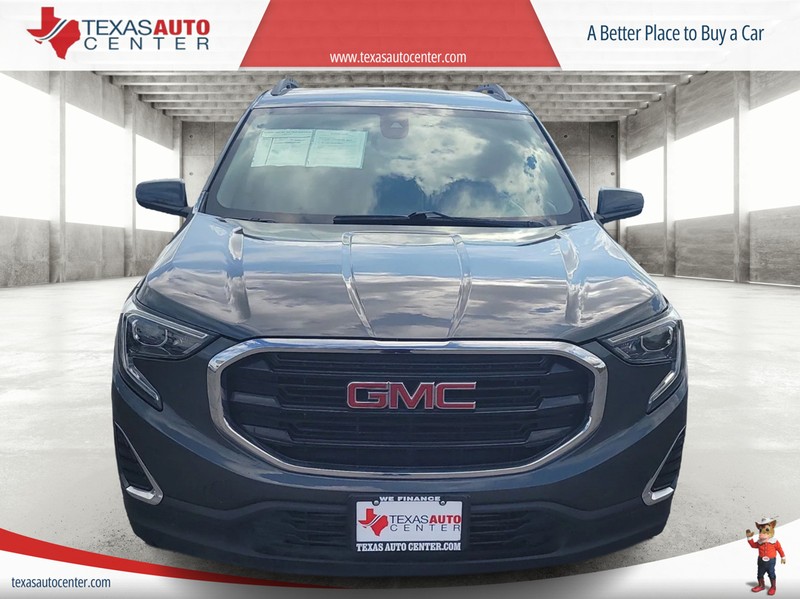 GMC Terrain Vehicle Full-screen Gallery Image 03