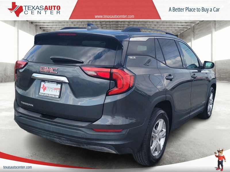 GMC Terrain Vehicle Full-screen Gallery Image 07