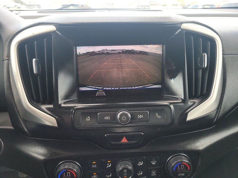 GMC Terrain Vehicle Full-screen Gallery Image 17