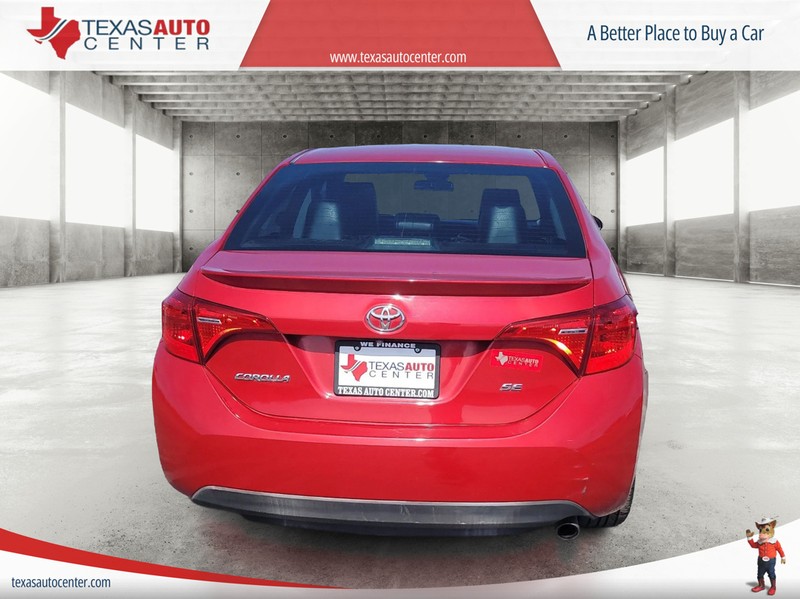 Toyota Corolla Vehicle Full-screen Gallery Image 06