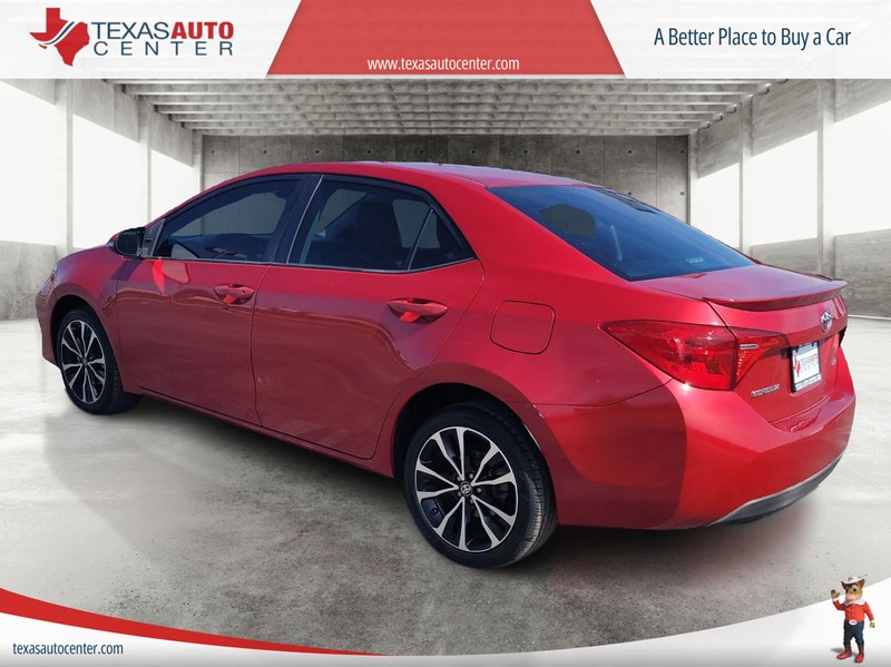 Toyota Corolla Vehicle Full-screen Gallery Image 08