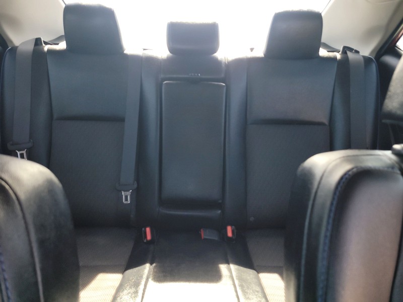 Toyota Corolla Vehicle Full-screen Gallery Image 12