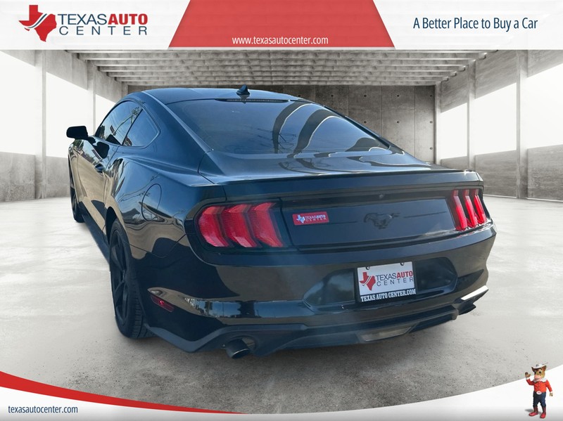 Ford Mustang Vehicle Full-screen Gallery Image 07