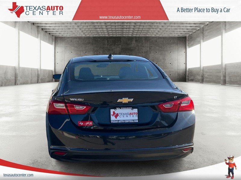 Chevrolet Malibu Vehicle Full-screen Gallery Image 06