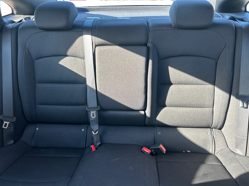 Chevrolet Malibu Vehicle Full-screen Gallery Image 13