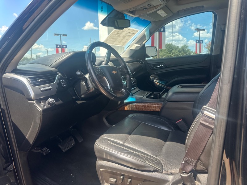 Chevrolet Tahoe Vehicle Full-screen Gallery Image 08