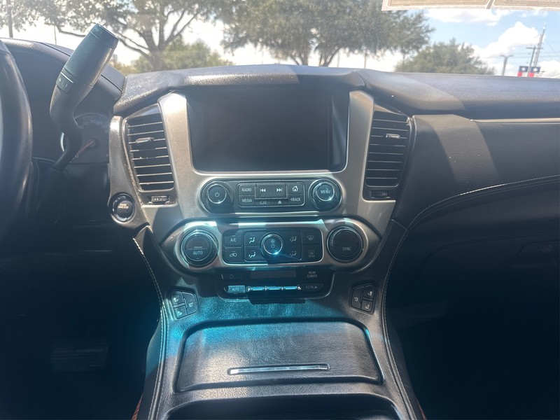 Chevrolet Tahoe Vehicle Full-screen Gallery Image 11