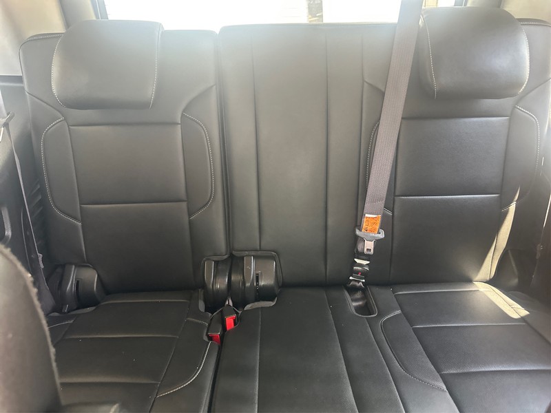 Chevrolet Tahoe Vehicle Full-screen Gallery Image 18