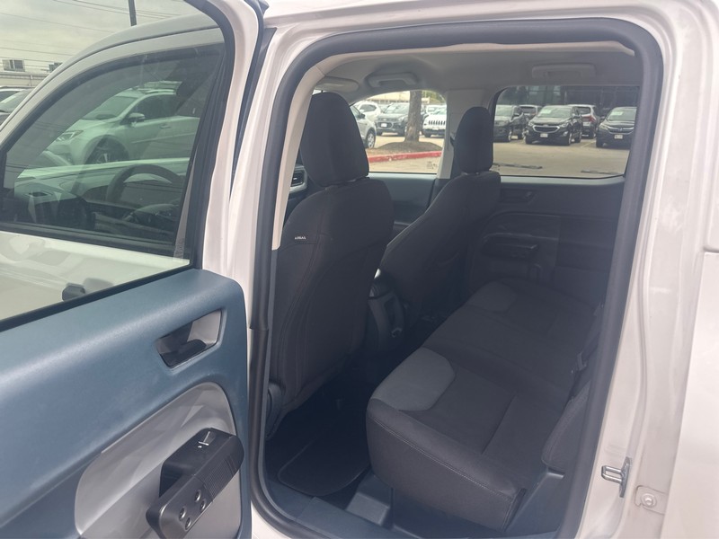 Ford Maverick Vehicle Full-screen Gallery Image 10