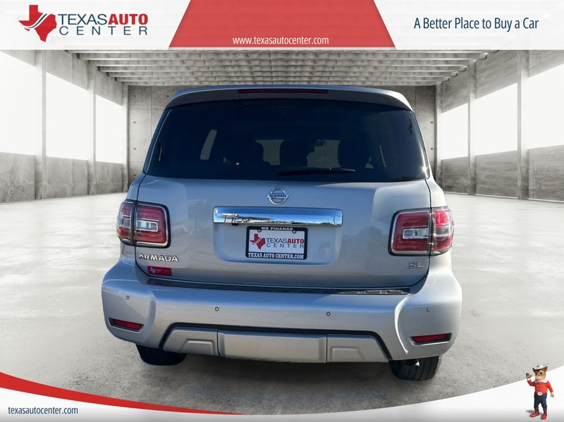 Nissan Armada Vehicle Full-screen Gallery Image 06