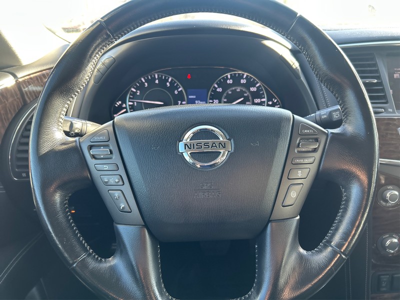 Nissan Armada Vehicle Full-screen Gallery Image 14