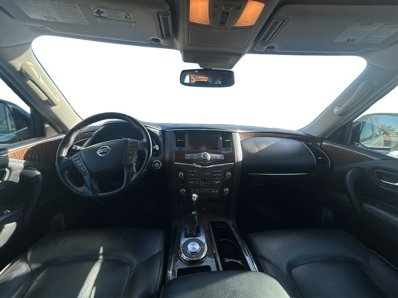 Nissan Armada Vehicle Full-screen Gallery Image 16