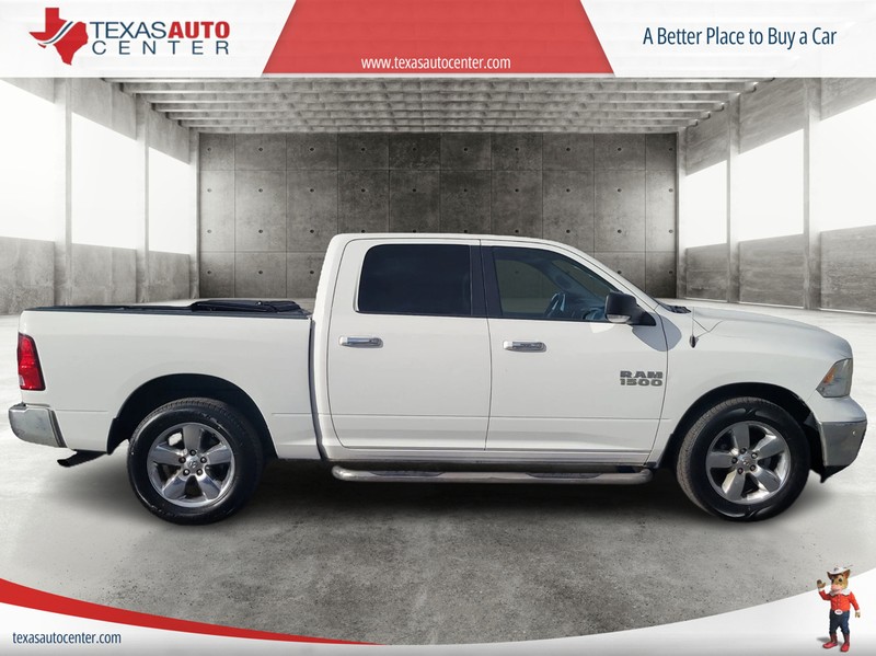 Ram 1500 Vehicle Full-screen Gallery Image 4