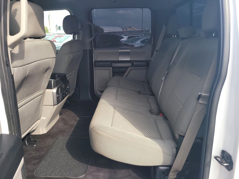 Ford F-150 Vehicle Full-screen Gallery Image 10