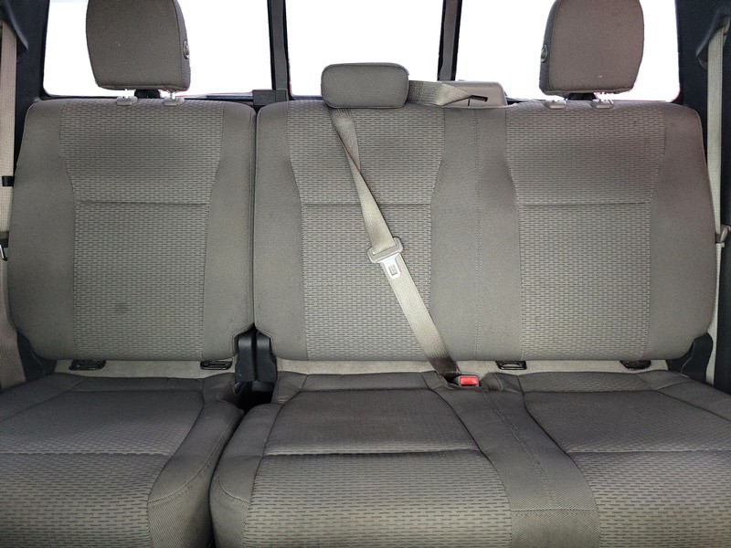 Ford F-150 Vehicle Full-screen Gallery Image 12