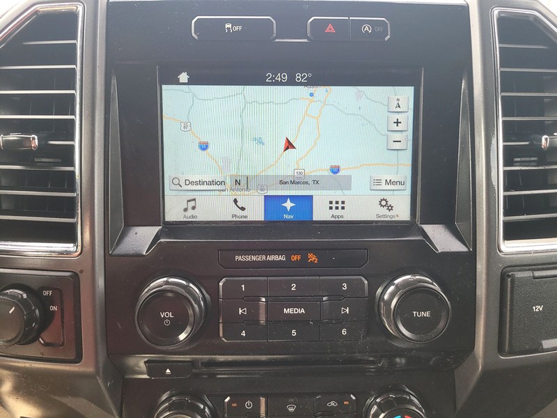 Ford F-150 Vehicle Full-screen Gallery Image 16