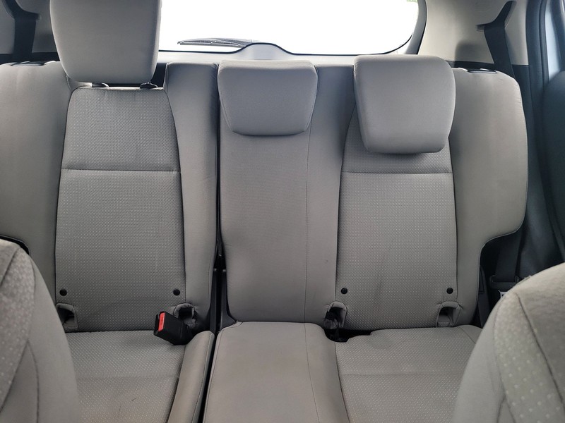 Honda HR-V Vehicle Full-screen Gallery Image 13