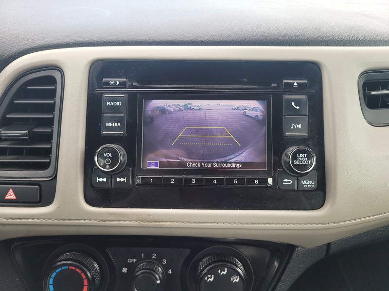 Honda HR-V Vehicle Full-screen Gallery Image 17