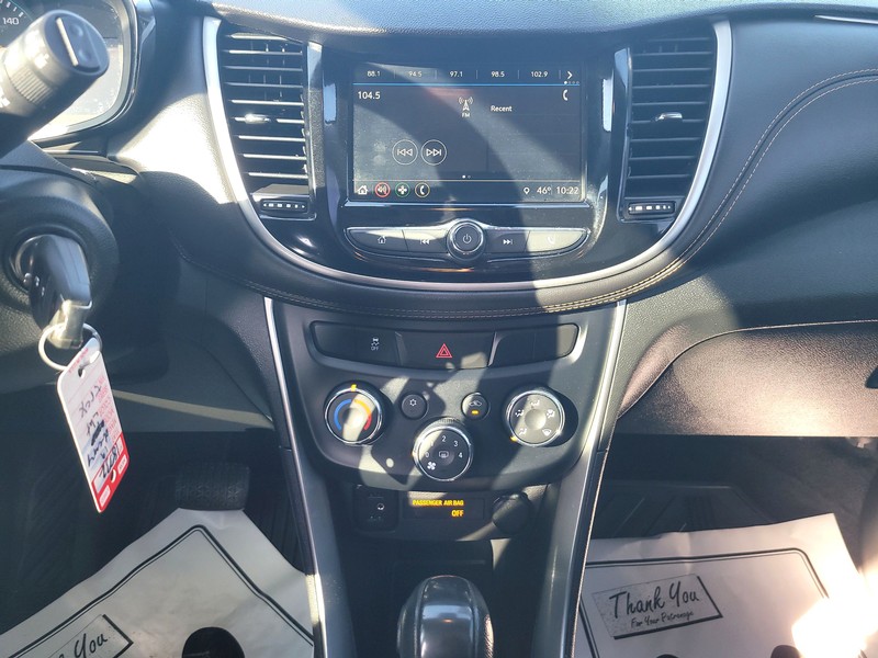 Chevrolet Trax Vehicle Full-screen Gallery Image 12