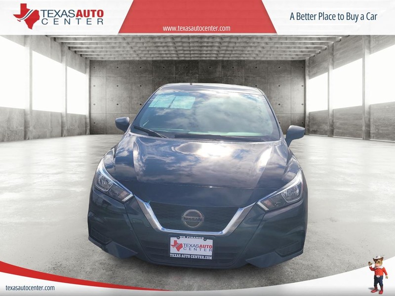 Nissan Versa Sedan Vehicle Full-screen Gallery Image 3