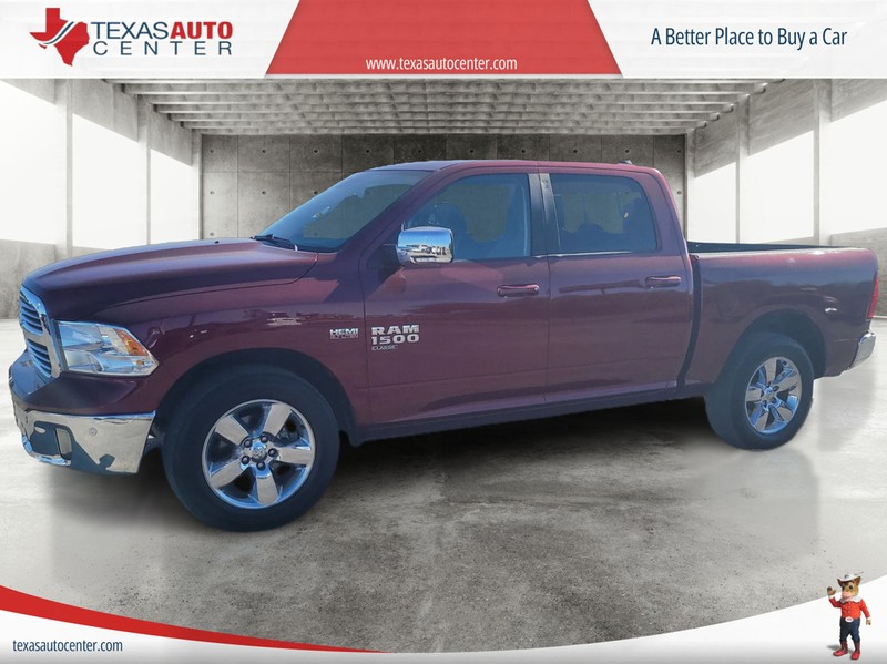 Ram 1500 Classic Vehicle Full-screen Gallery Image 4