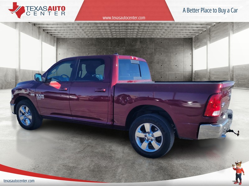 Ram 1500 Classic Vehicle Full-screen Gallery Image 7