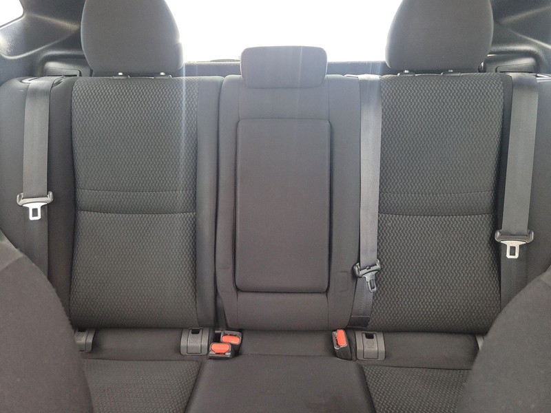 Nissan Rogue Sport Vehicle Full-screen Gallery Image 13