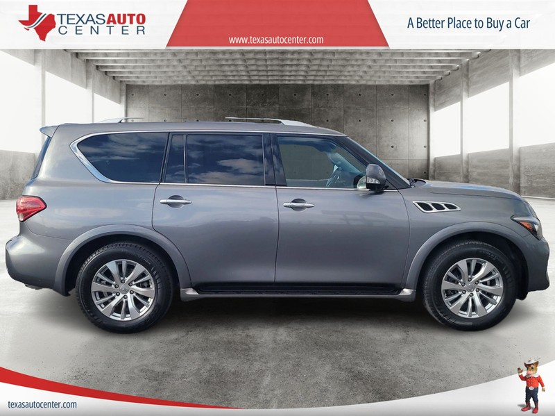 INFINITI QX80 Vehicle Full-screen Gallery Image 4