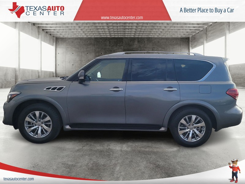 INFINITI QX80 Vehicle Full-screen Gallery Image 5