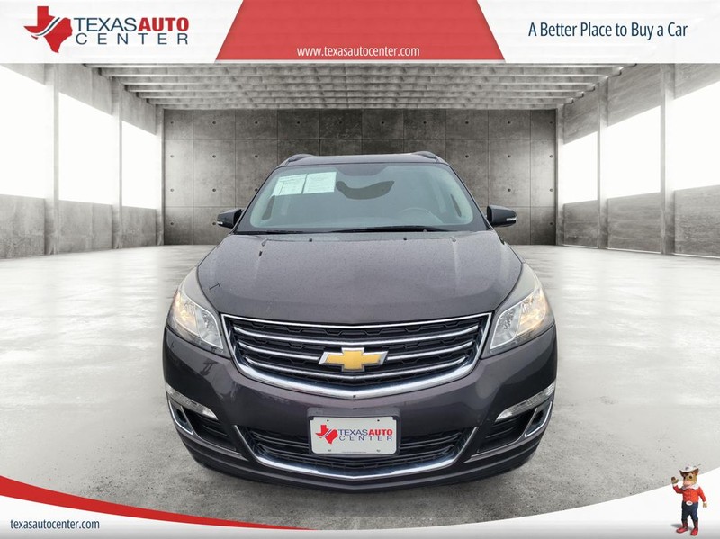 Chevrolet Traverse Vehicle Full-screen Gallery Image 3