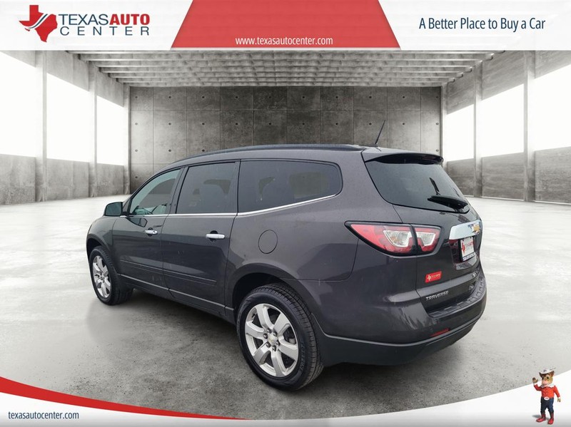 Chevrolet Traverse Vehicle Full-screen Gallery Image 8