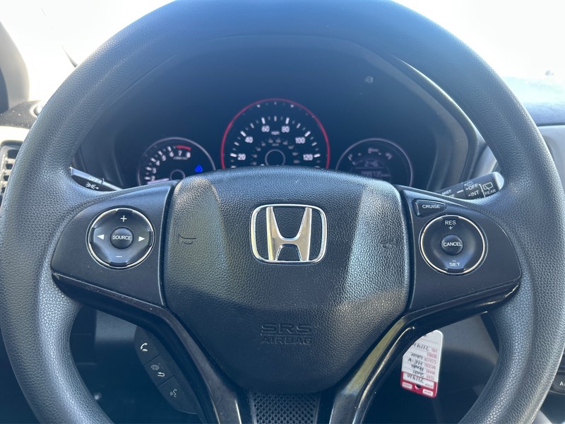 Honda HR-V Vehicle Full-screen Gallery Image 14