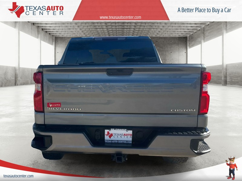 Chevrolet Silverado 1500 Vehicle Full-screen Gallery Image 6