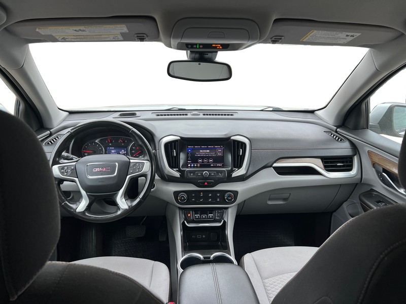 GMC Terrain Vehicle Full-screen Gallery Image 14