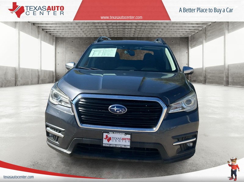 Subaru Ascent Vehicle Full-screen Gallery Image 3