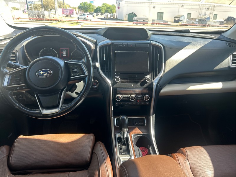 Subaru Ascent Vehicle Full-screen Gallery Image 12
