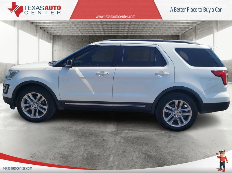 Ford Explorer Vehicle Full-screen Gallery Image 5