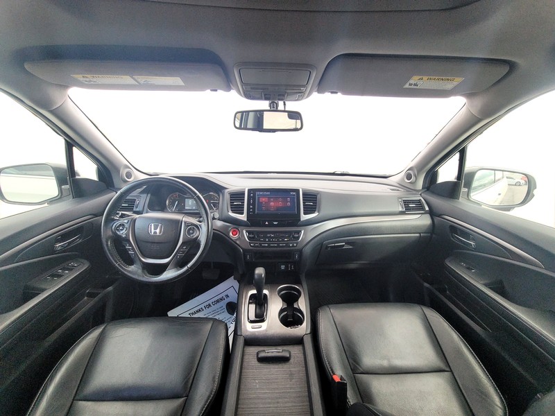 Honda Pilot Vehicle Full-screen Gallery Image 15