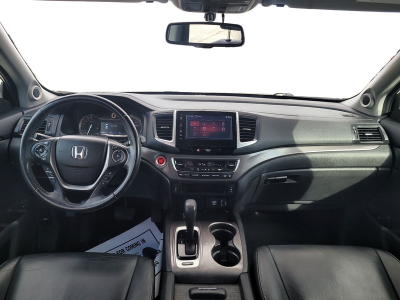 Honda Pilot Vehicle Full-screen Gallery Image 16
