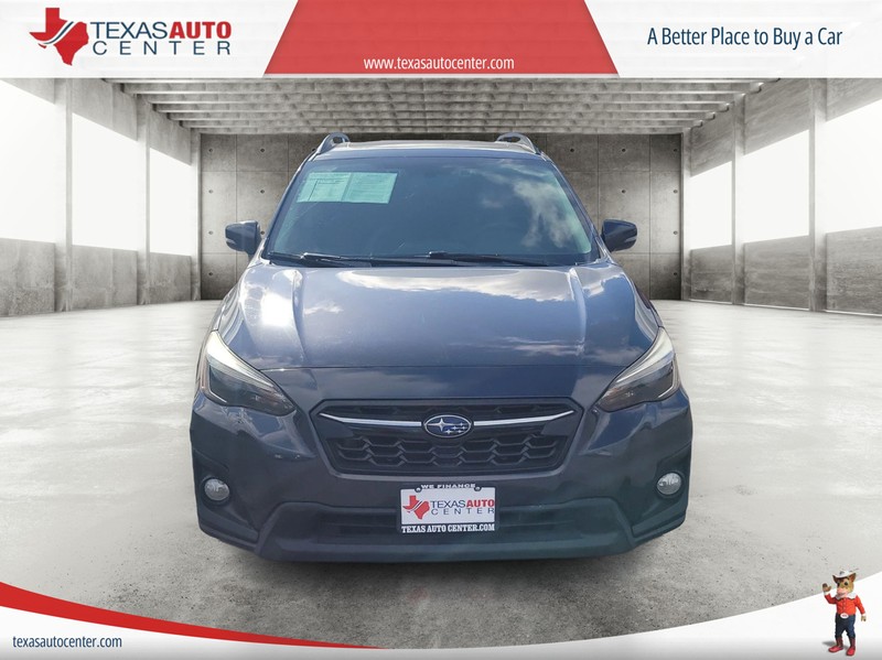 Subaru Crosstrek Vehicle Full-screen Gallery Image 3