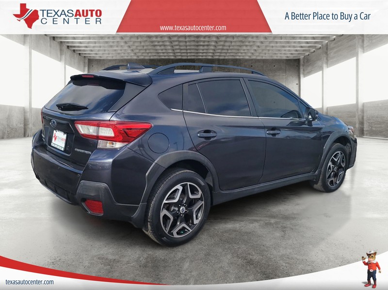 Subaru Crosstrek Vehicle Full-screen Gallery Image 7