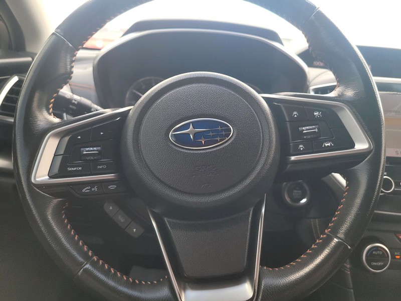 Subaru Crosstrek Vehicle Full-screen Gallery Image 14